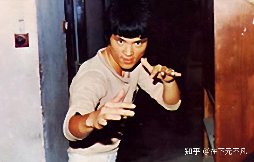 李小龙替身,"以假乱真"拍《死亡游戏》,观众一直没发现