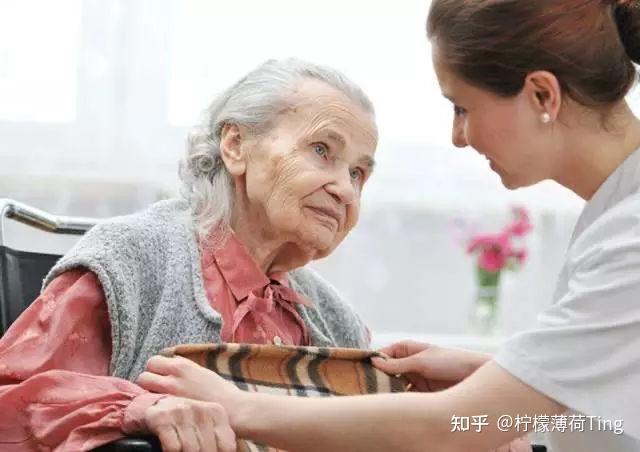 父母家人生病不告诉,知道后除了担心生气,也许我们还可以做做这些事