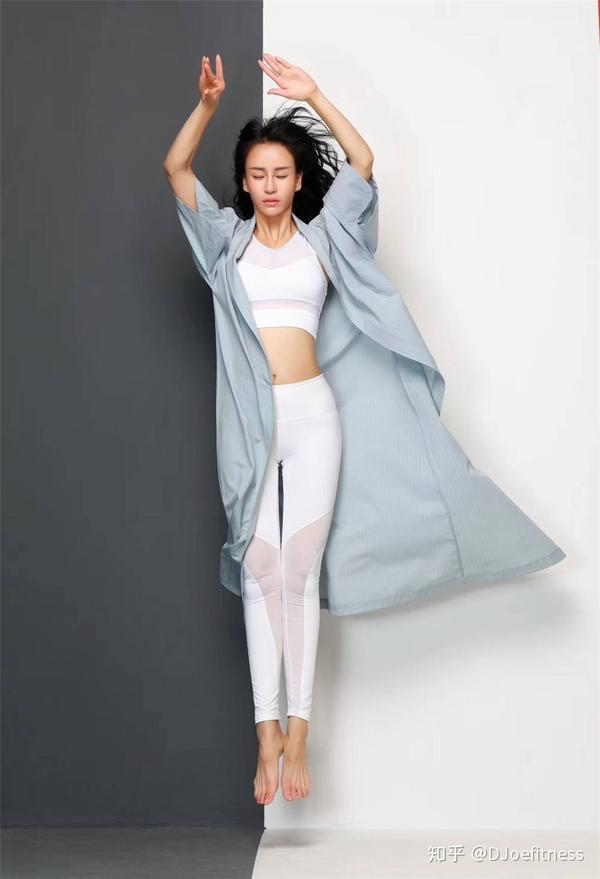 母其弥雅，被成龙提携，瑜伽“教母”究竟“功力”如何？ - 知乎