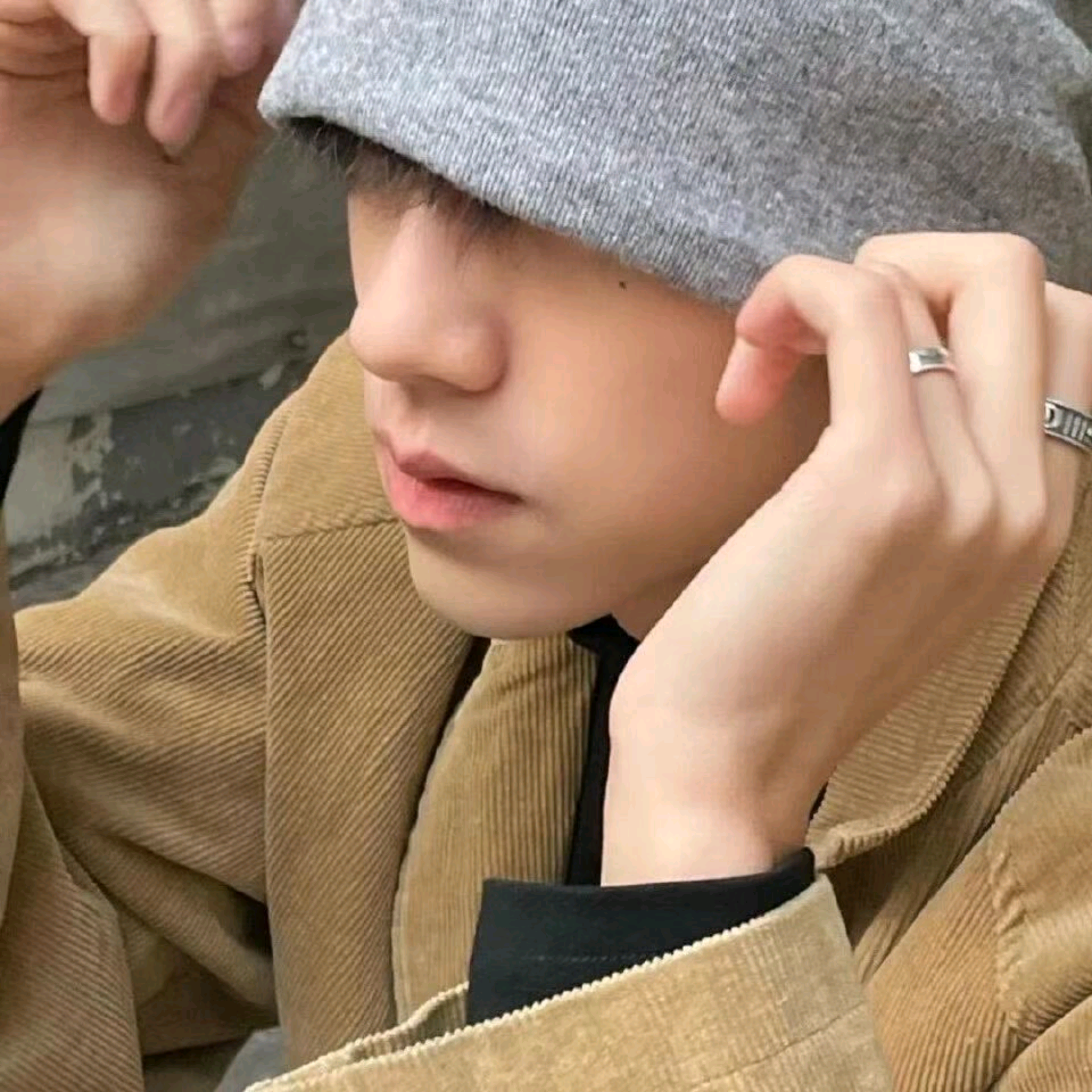 有哪些适合男生用的超级酷的微信头像