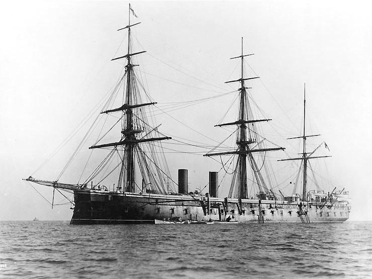 米诺陶级战列舰图片