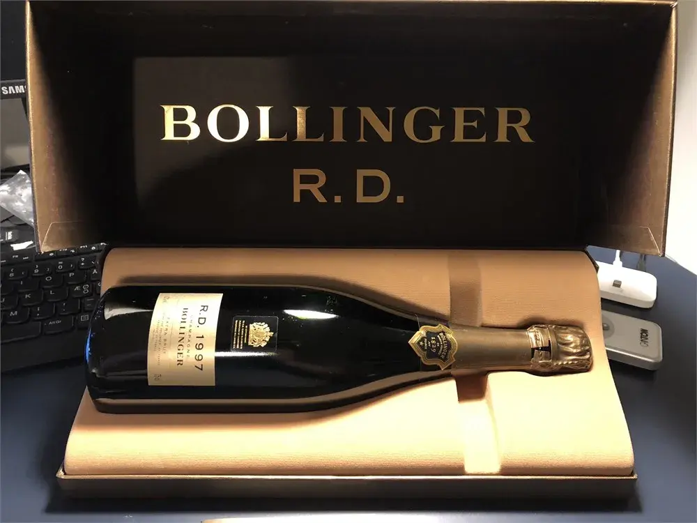 2024全球最受欢迎10大香槟这个夏天争取喝上