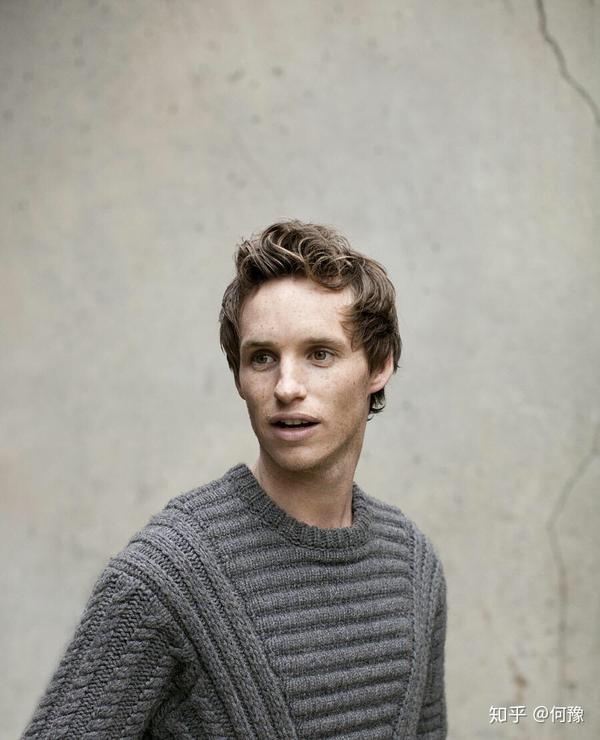 小雀斑,看完丹麦女孩后好几天都忘不了"莉莉"的笑脸(虽然斑很多但是不