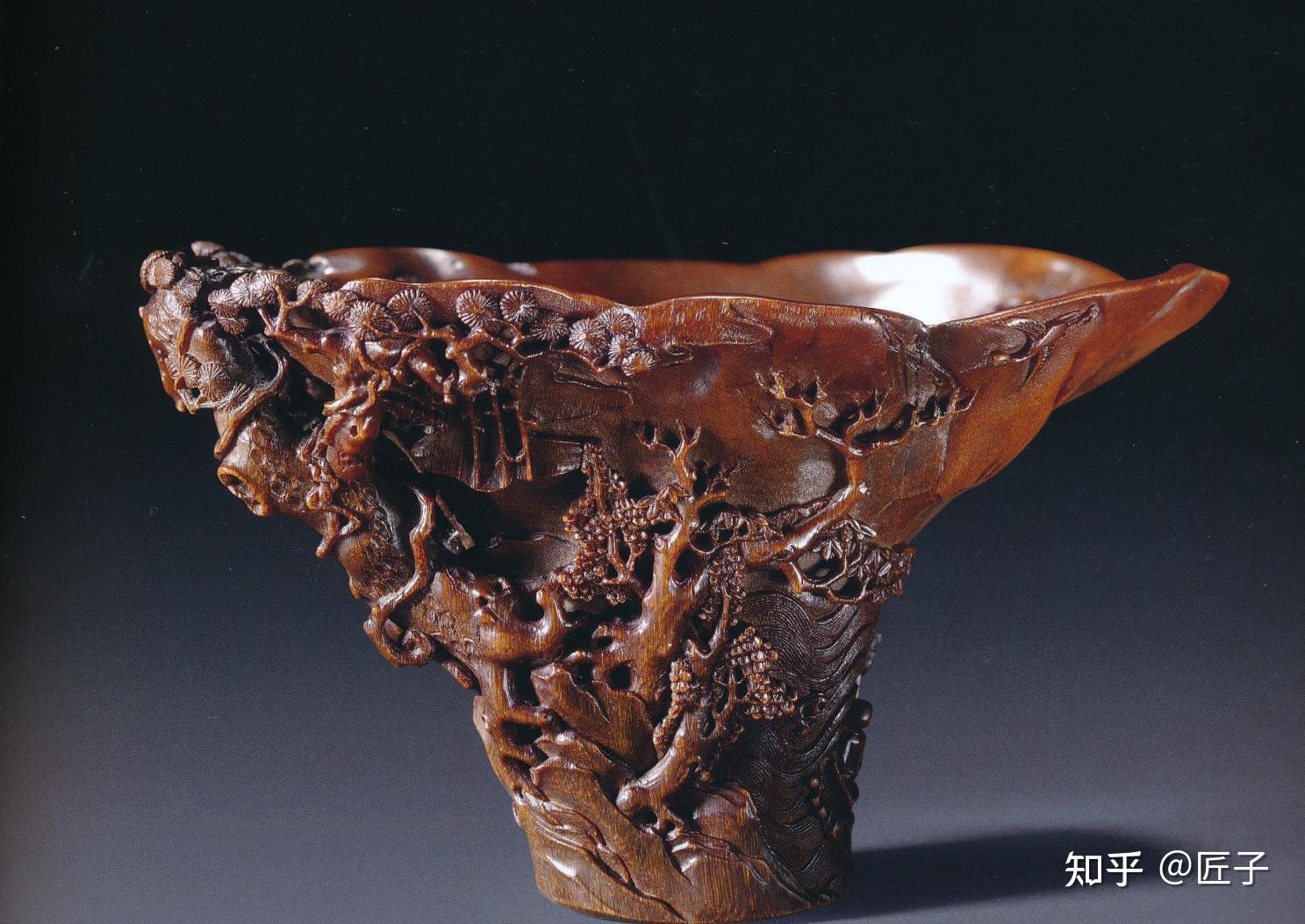 清周文枢款犀角雕赤壁图杯