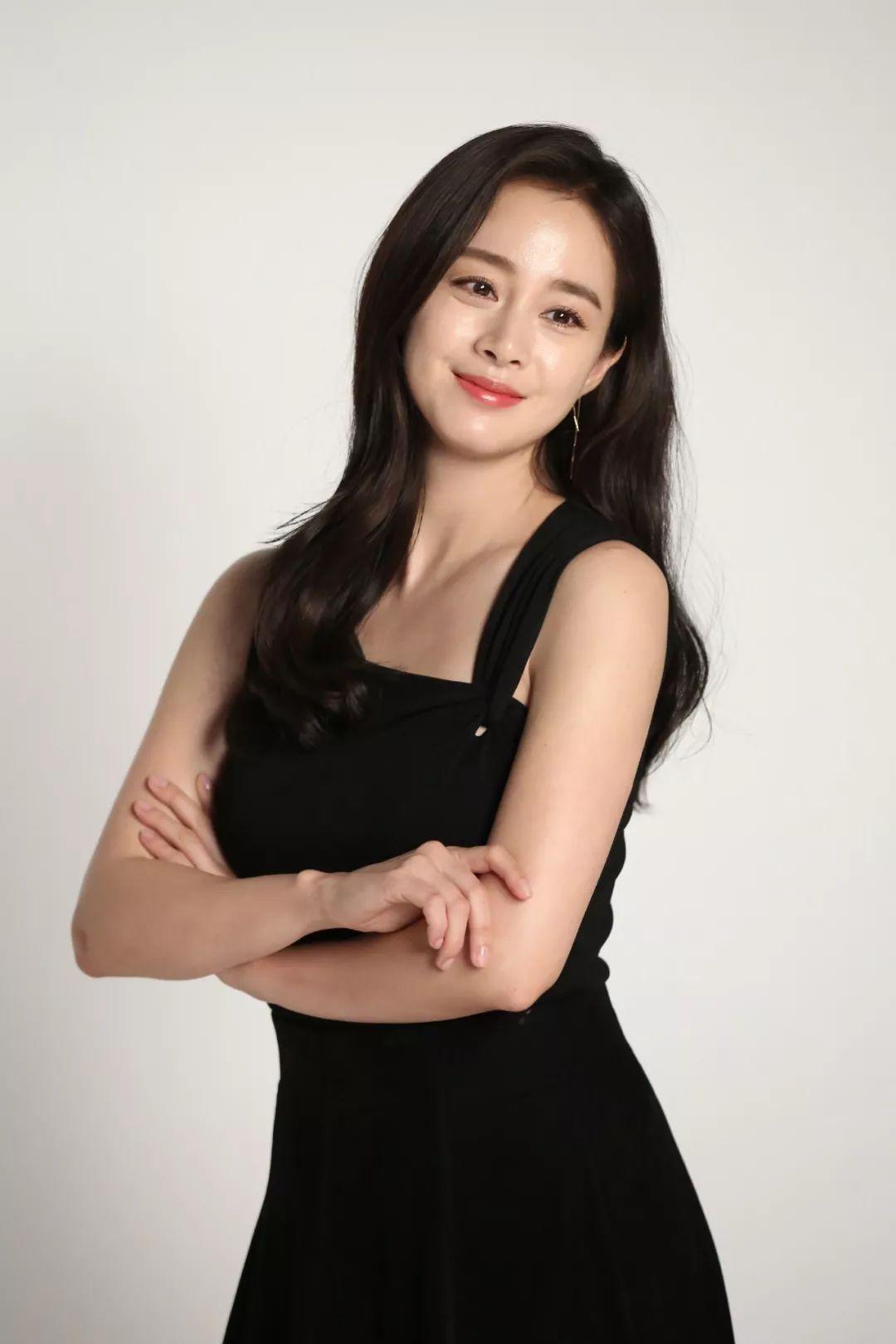 bgm一响起我就泪目了崔智友客串爱的迫降还记得那些年我们追的女神吗