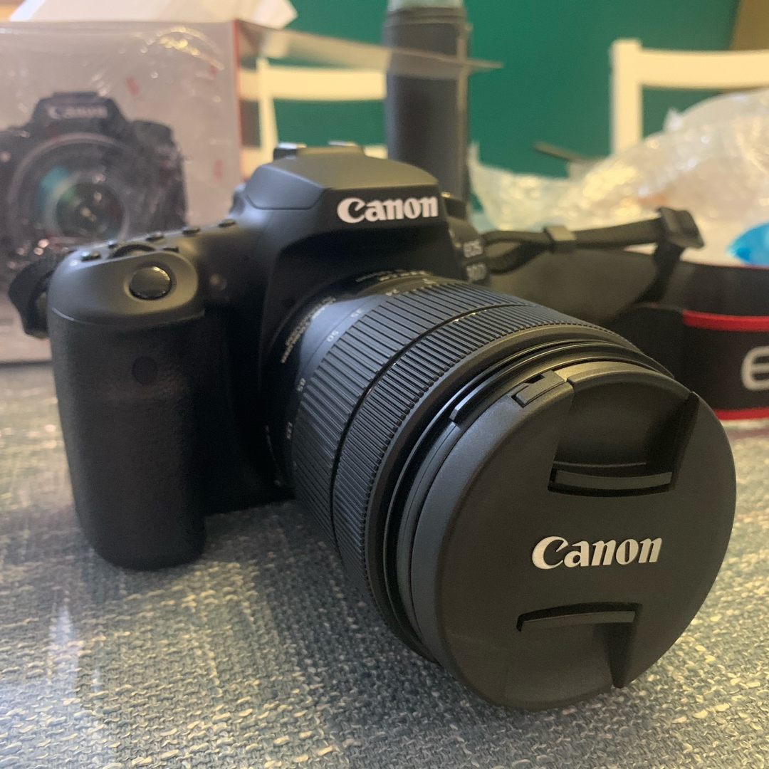 定格你爱的瞬间佳能eos90d单反相机为你助力