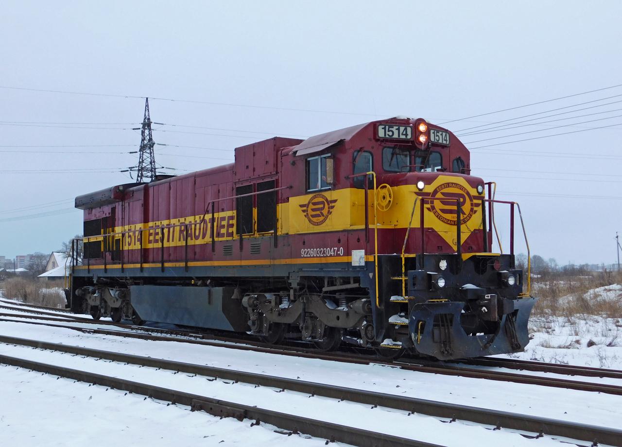 到中国铁路在1980年代从美国通用电气公司进口的422台nd5型内燃机车