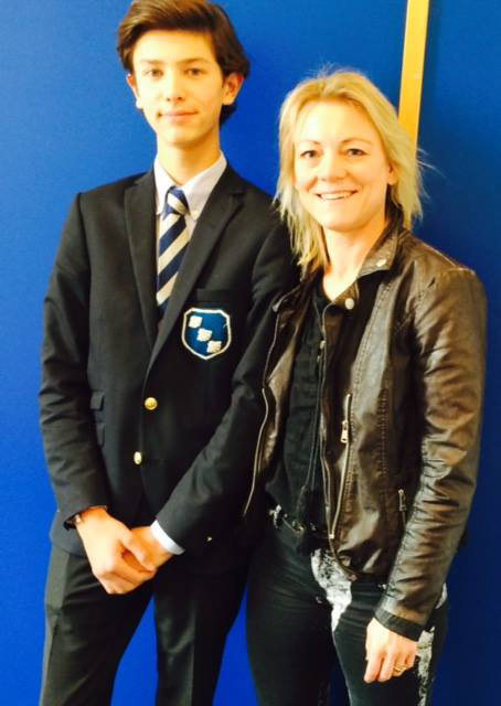 身高1米9混血高颜值的丹麦王子竟有中国血统不当国王爱走秀女友曝光被