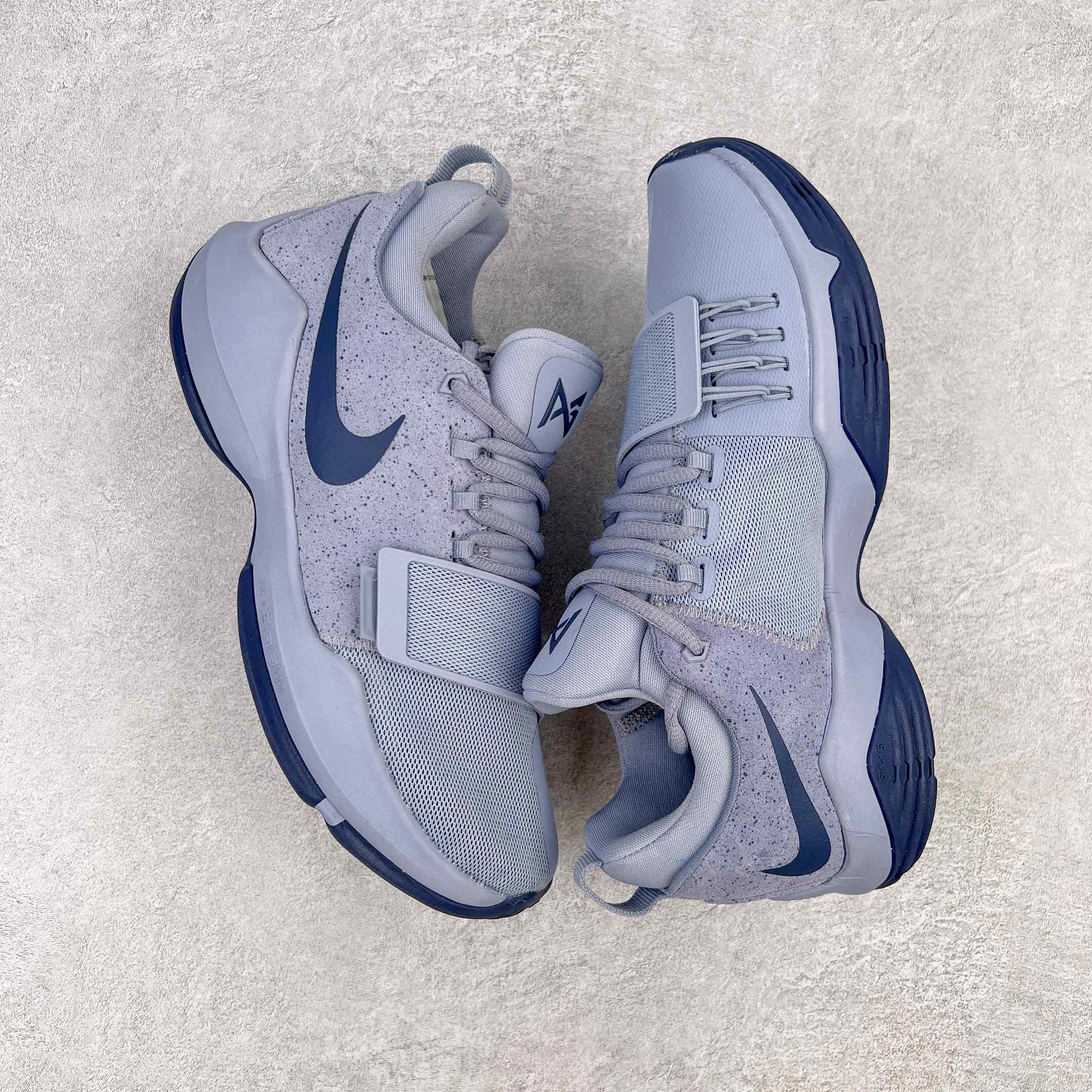 耐克保罗乔治一代nikepaulgeorgepg1签名篮球鞋