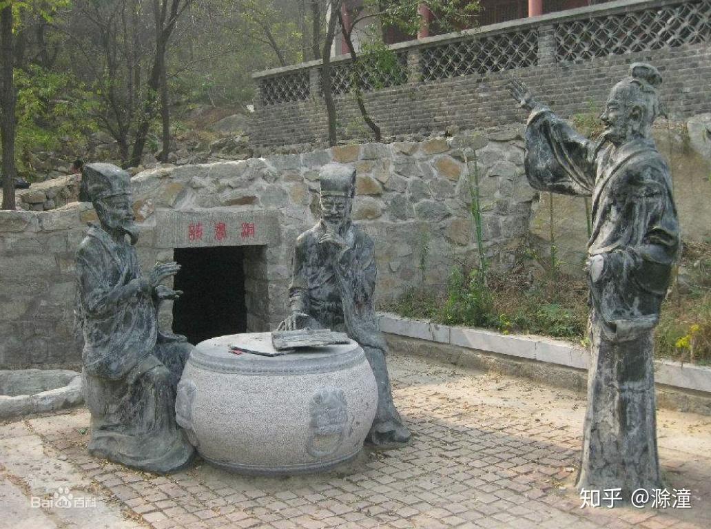 和平民百姓的诗词两千一百一十六首的《中州集》,如《元遗山先生集》