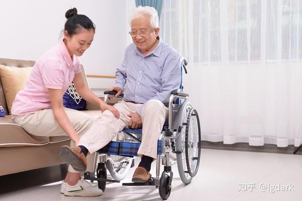 的生活需要照料,即使有一天您失去了认知能力,我们依然会守护您有质量