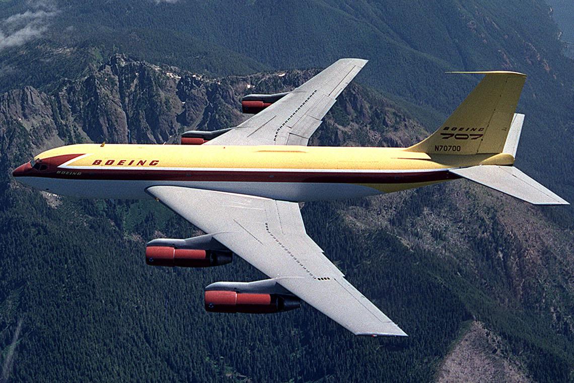 中国民航 B707-320 1/500スケール レア　ボーイング707 中国民航 B707-320 1/500スケール レア ボーイング707 - メルカリ
