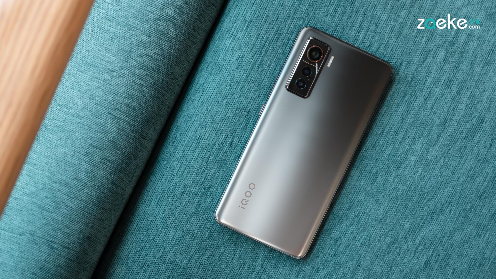 vivoiqoo5大变样当出色的游戏机遇见顶级相机