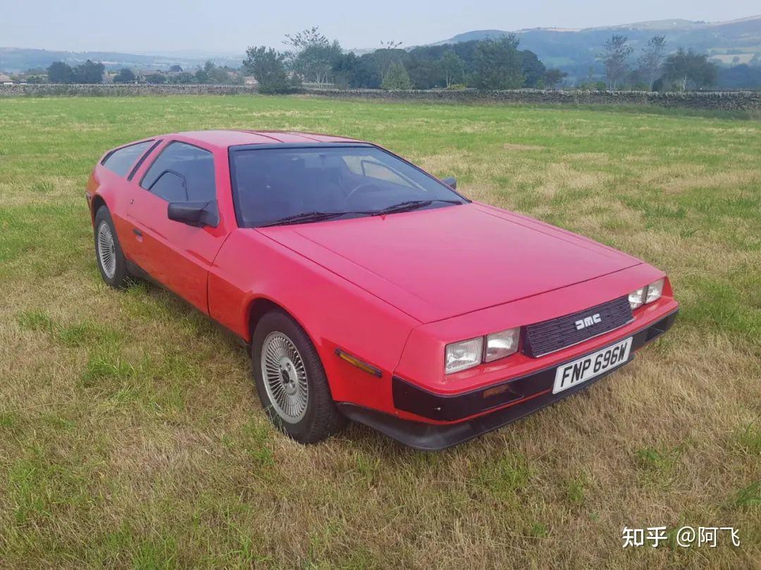 全世界仅此一台罕见的红色时光机器deloreandmc12