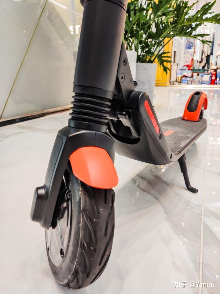 拥有一辆九号电动滑板车es1l是什么体验