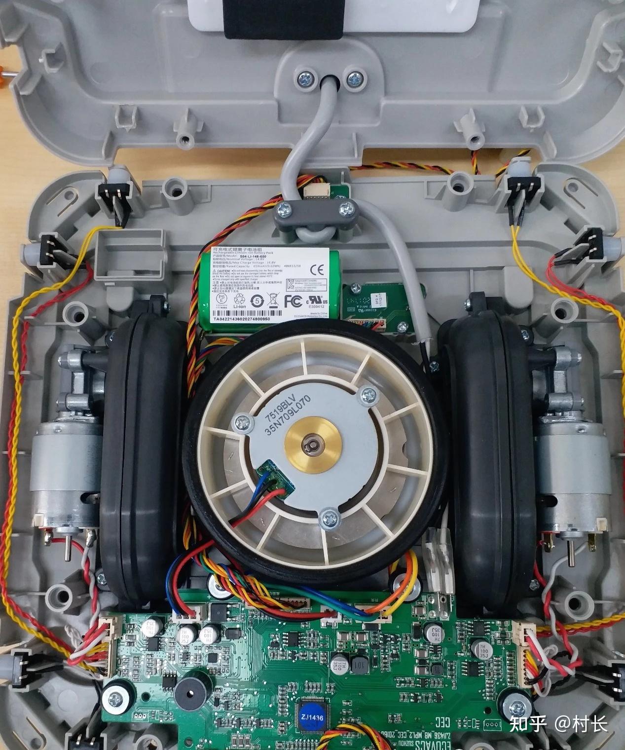 科沃斯w850擦窗机全拆解和内部构造通过拆解擦窗机器人,我们来了解它