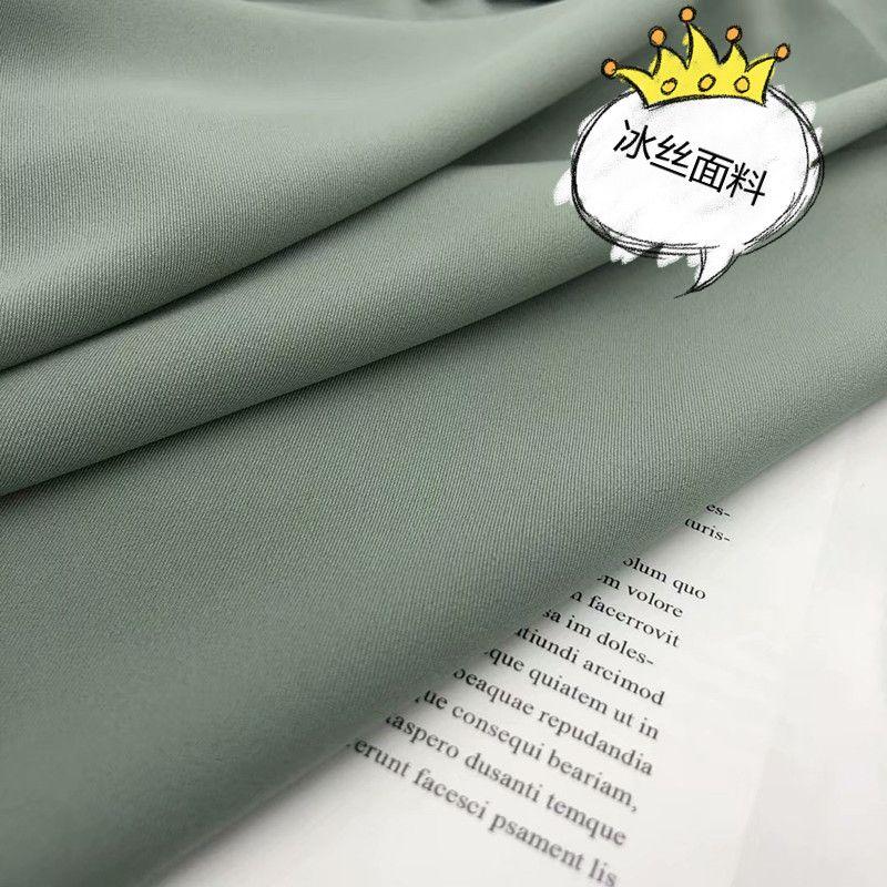 冰丝又叫人造丝,粘丝,是一种化学纤维的商品名称,准确的讲是一种变性