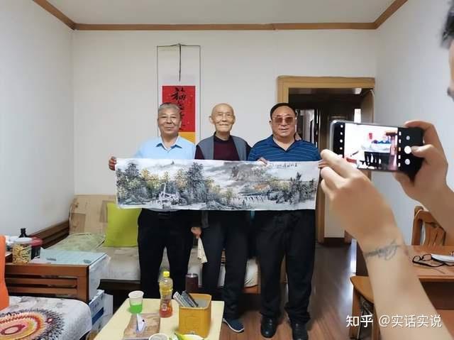 德富,率领兰州天汉文化传媒集团董事长王多银,张骞书画院副院长宋明万