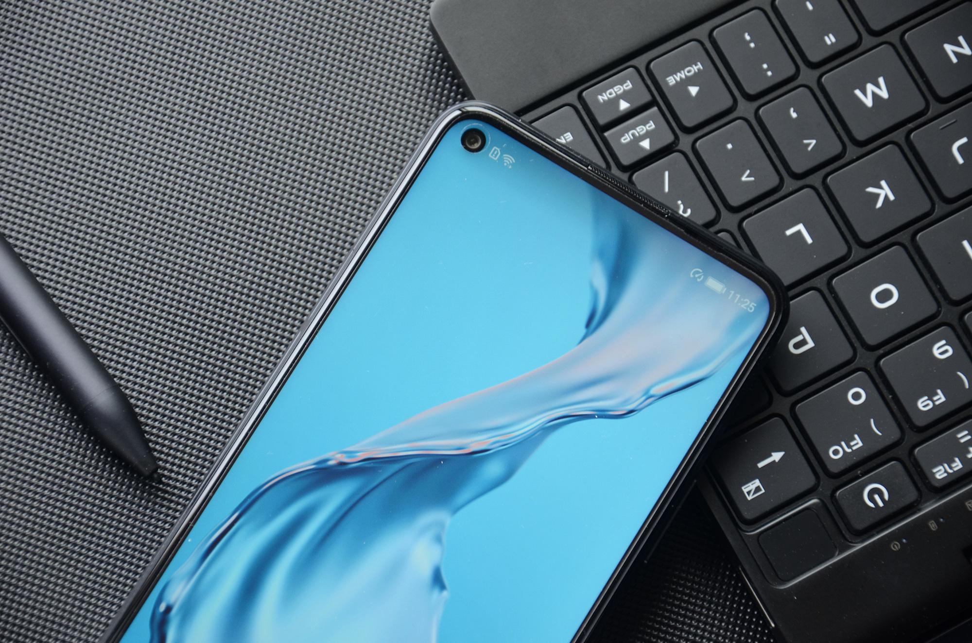 荣耀30s评测首发麒麟820处理器堪称5g真香手机