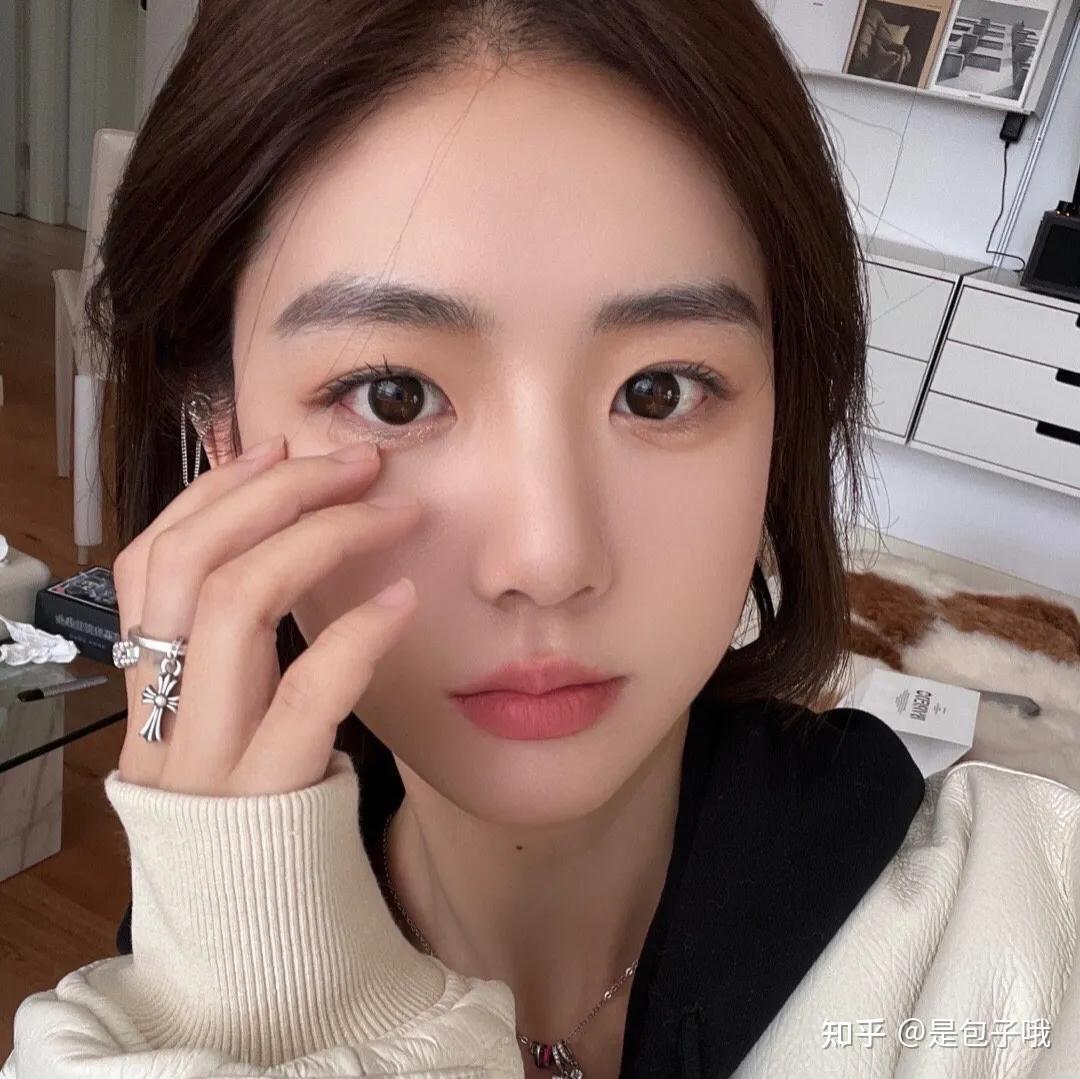 起底全网粉丝量最高的网红疯狂小杨哥背后的两位女人 - 知乎