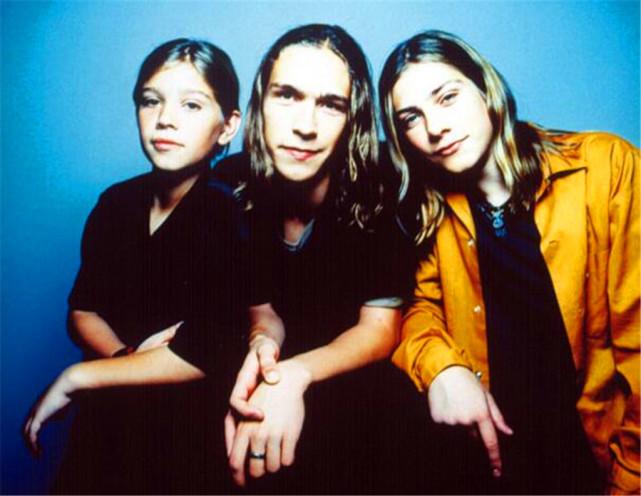 汉森乐队成立已近30年,1997年,他们的第一张专辑《迷失方向》拿到三项