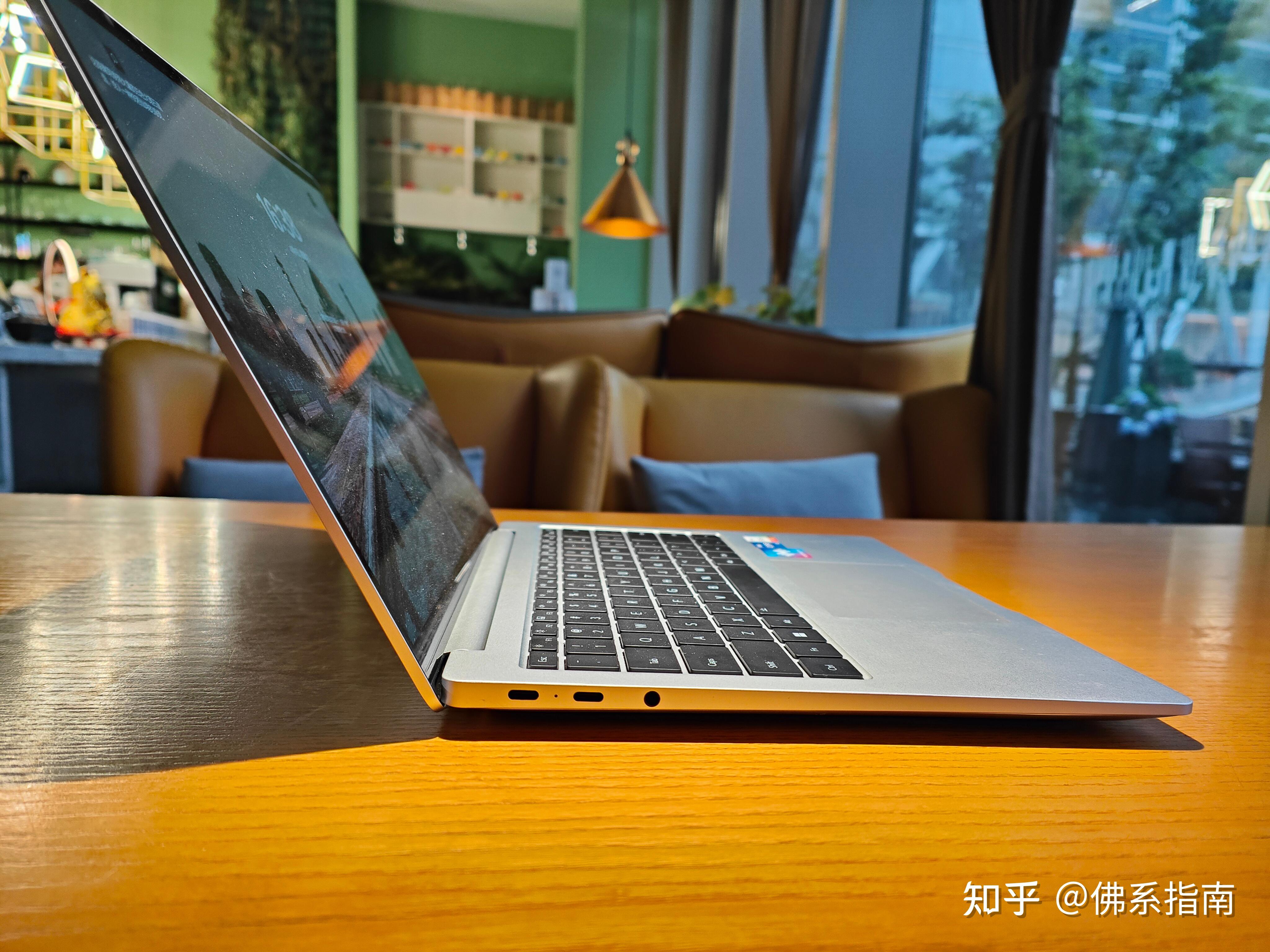 12代酷睿标压笔记本续航天花板荣耀magicbook14测评