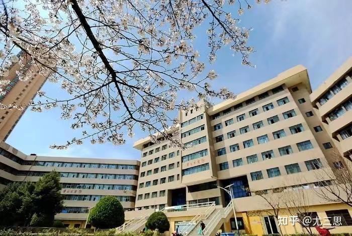 兰州文理学院甘肃省首批转型发展试点院校2013年经批准建立