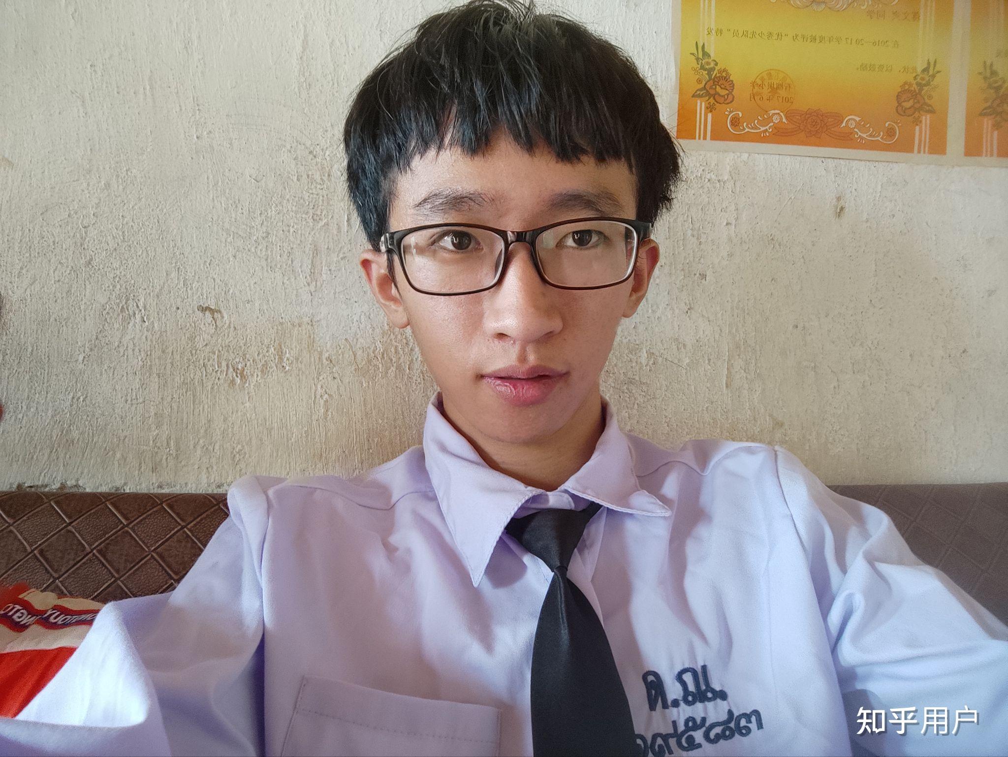 有没有长得丑的男生照片分享一下我想知道什么样算丑