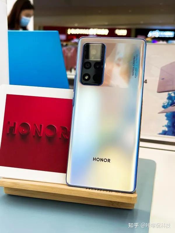 3999元起荣耀v40线下曝光这价格你能接受吗