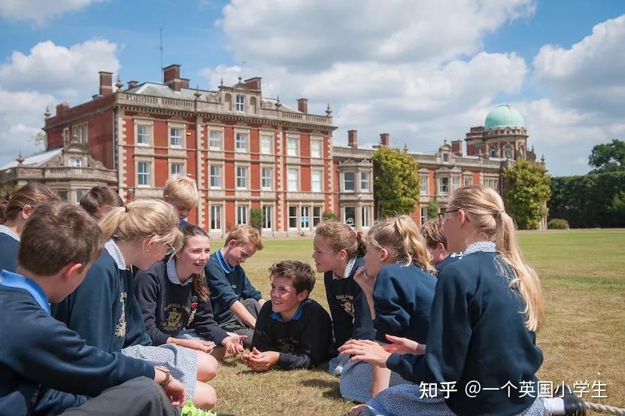 越来越多的家长选择把孩子送往英国寄宿制小学接受教育