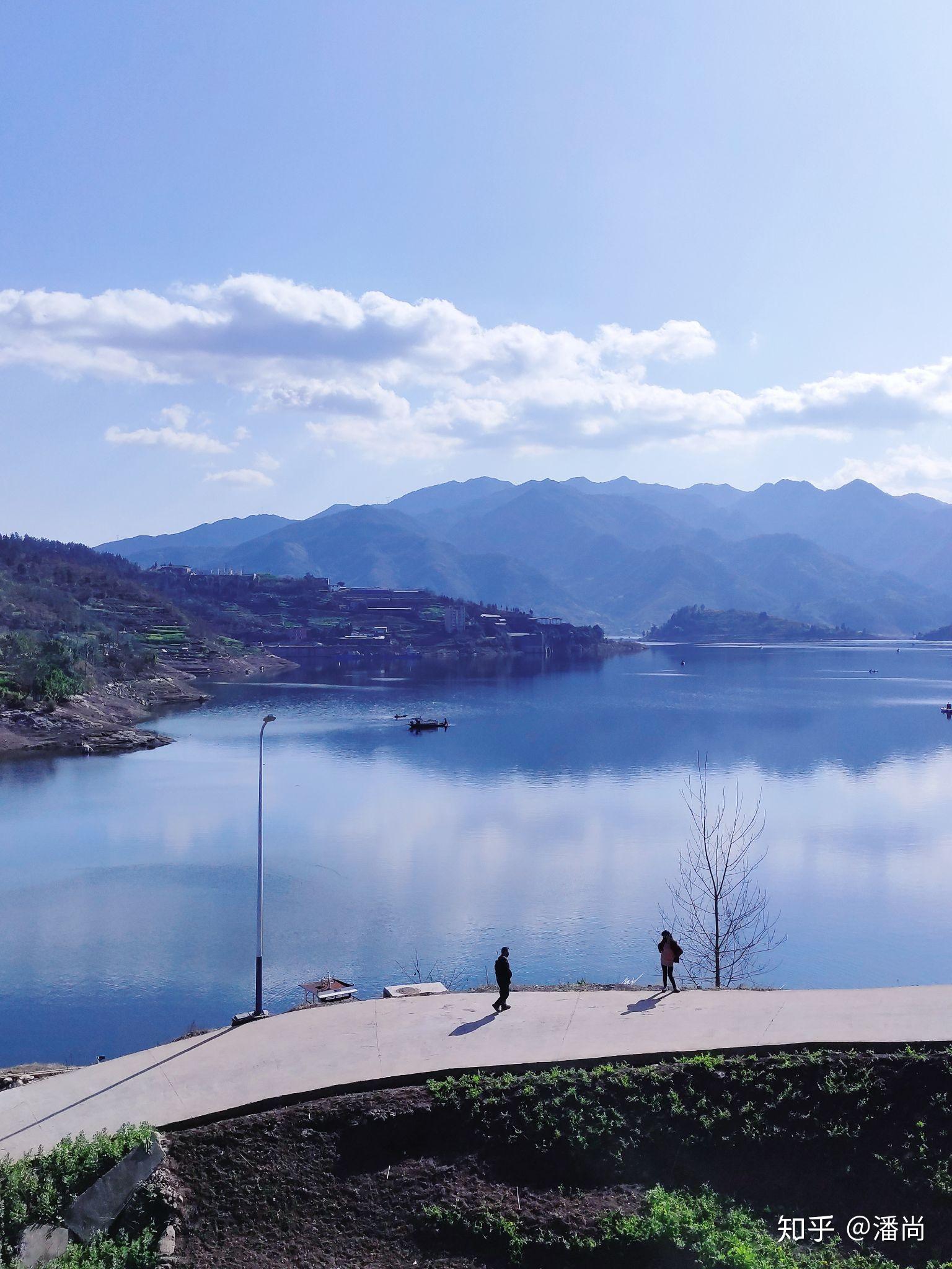 你的手机里有哪些自己拍的真实的风景照