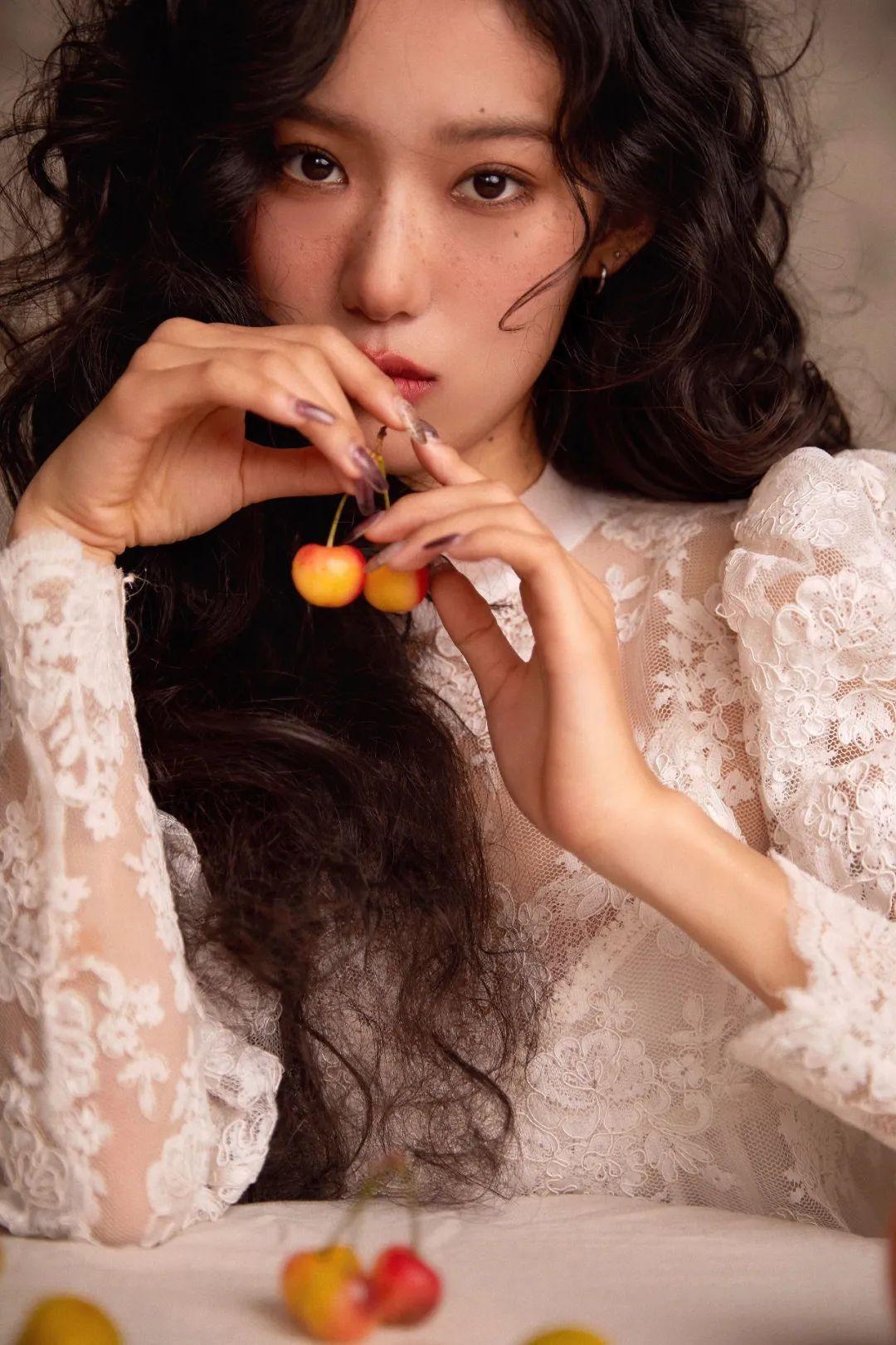 cc身高174cm20岁性格谦虚风格独特丨艺人星周刊vol134