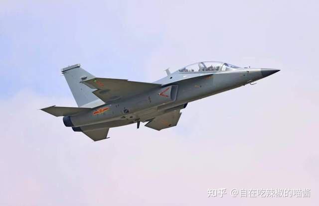 歼-7mg战斗机,以歼7e为基础升级改进的外贸型号,采用双三角翼布局