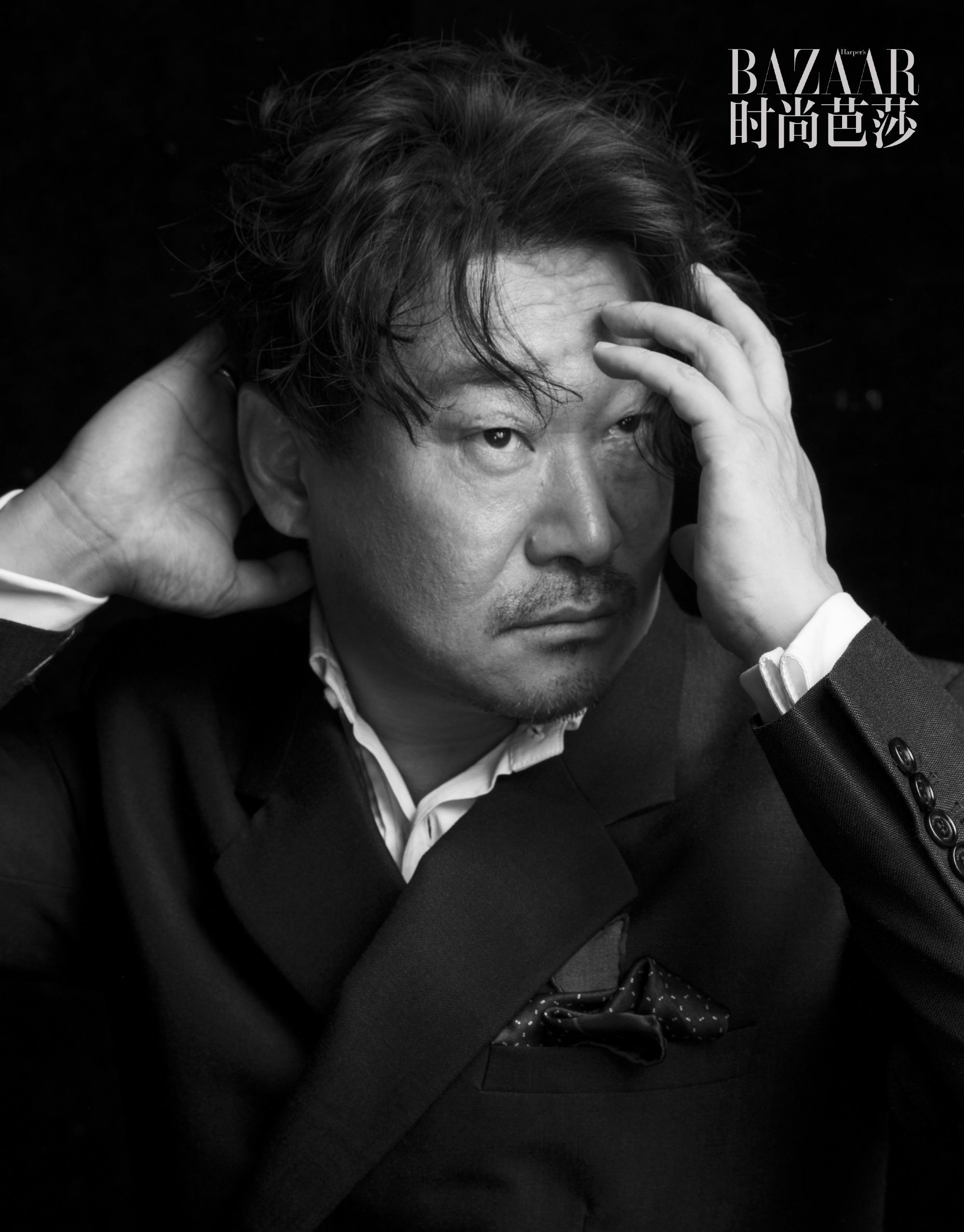 王景春登「时尚芭莎」十一月刊:"感性创作"让表演更有真情实感