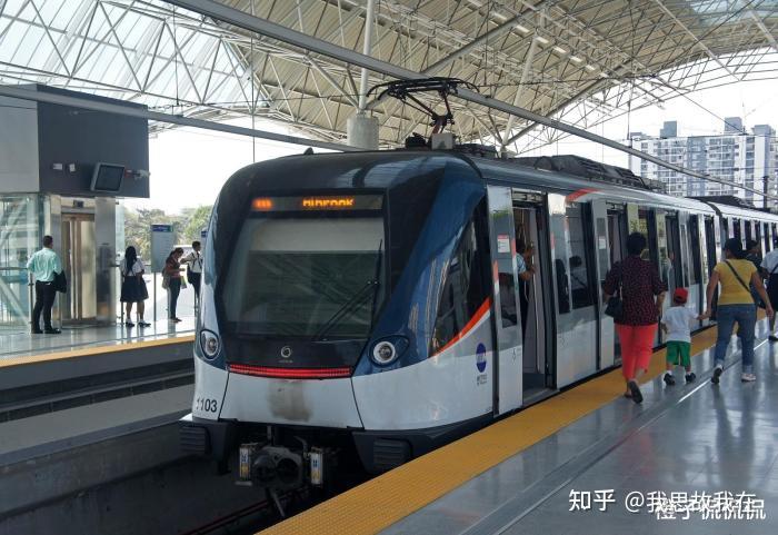 巴拿马城地铁1号线的构想起源于2009年,2010年动工建设,经过4年奋战于