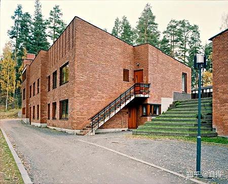 阿尔瓦阿图人情化建筑理论的倡导者让建筑有人情味的芬兰人