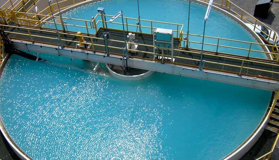 约旦港口氯气泄漏致14死265伤氯有毒为什么还加进自来水里