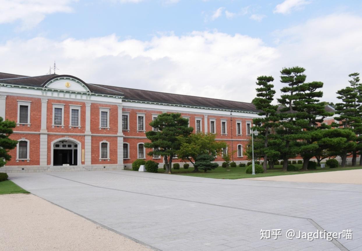 旧日本帝国海军的摇篮大和号的诞生地当代海自最重要的基地吴港最全