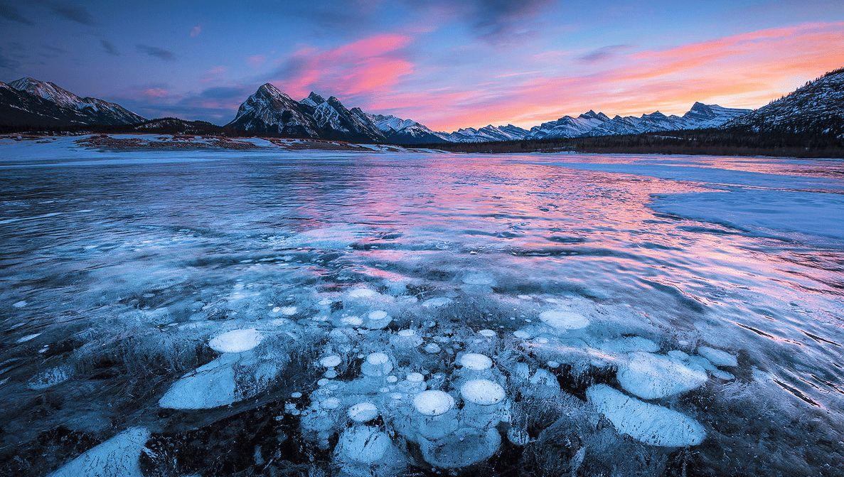 世界最美冰湖图片