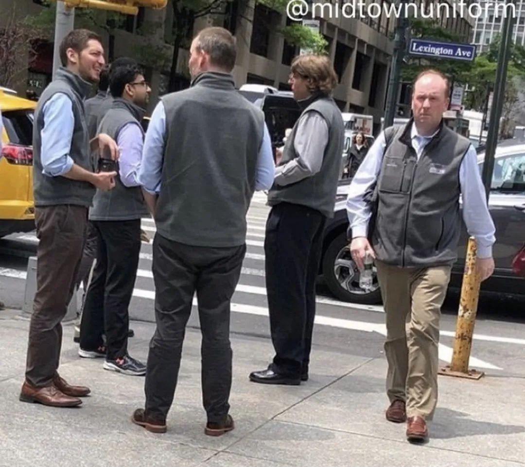 毛背心已经悄悄占领华尔街