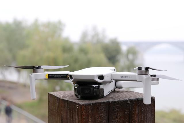 2699元大疆品质御mini能成为你第一台无人机吗