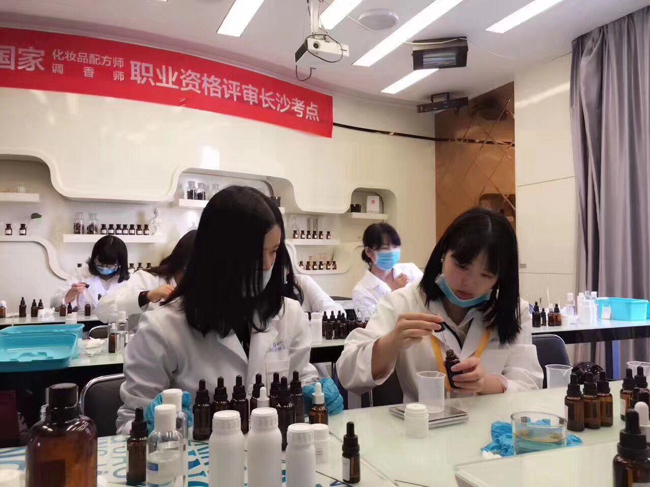 全国皮肤美容化妆品制剂研修班 知乎 全国皮肤美容化妆品制剂研修班 知乎
