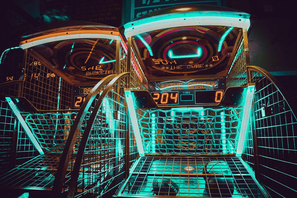 「设计素材」 赛博朋克设计风格cyberpunk - 知乎