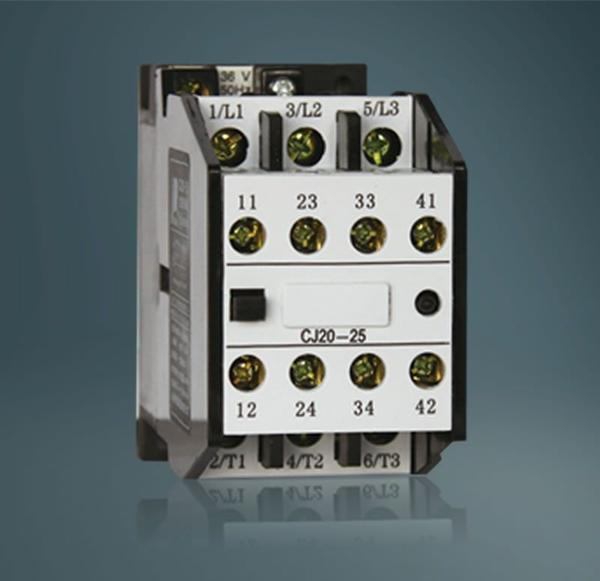 交流接触器KM-3为停机指示灯HL2供电的接线端