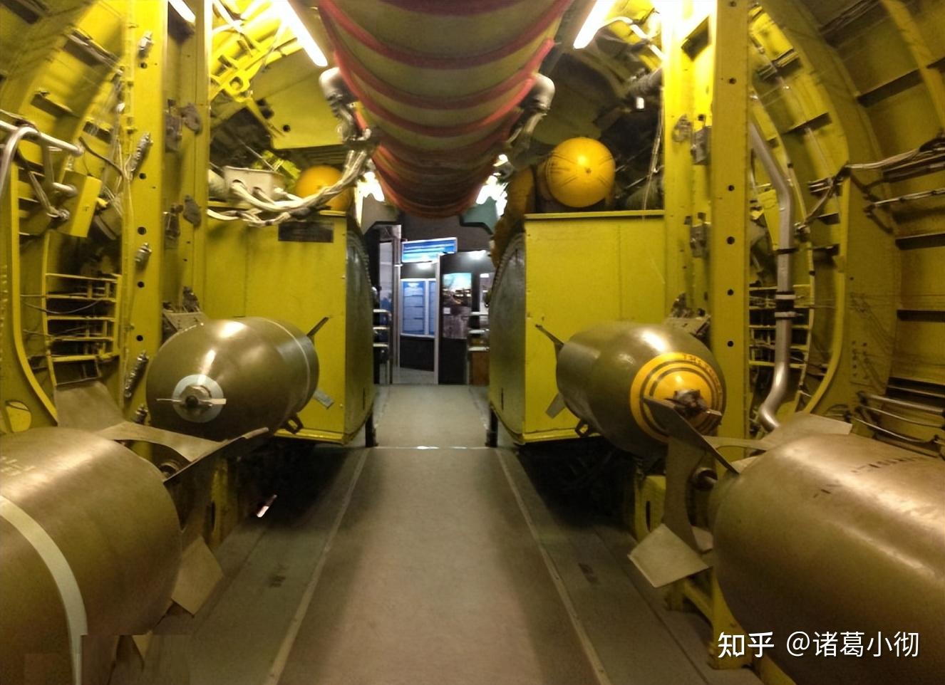 载弹量达20吨二战成美军空袭主力b29轰炸机曾火烧东京
