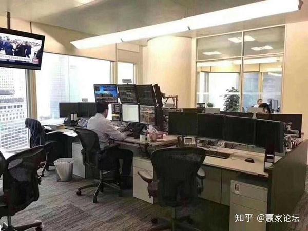 比如本文开头的问题:主观交易最大的难点是人性,那么我们采用量化自动