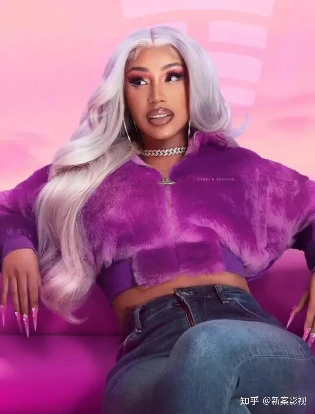美国女星cardi b表演不穿内裤,扭胯与粉丝互动秀卫生棉条 - 知乎