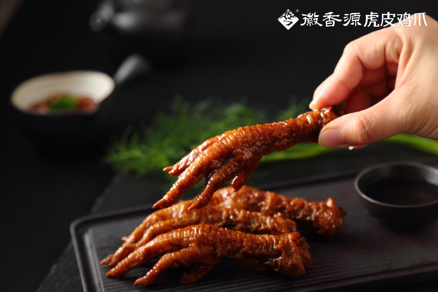 v2-f33c4d3d67960071d7ce431e53a90006_1440w.jpg?source=172ae18b