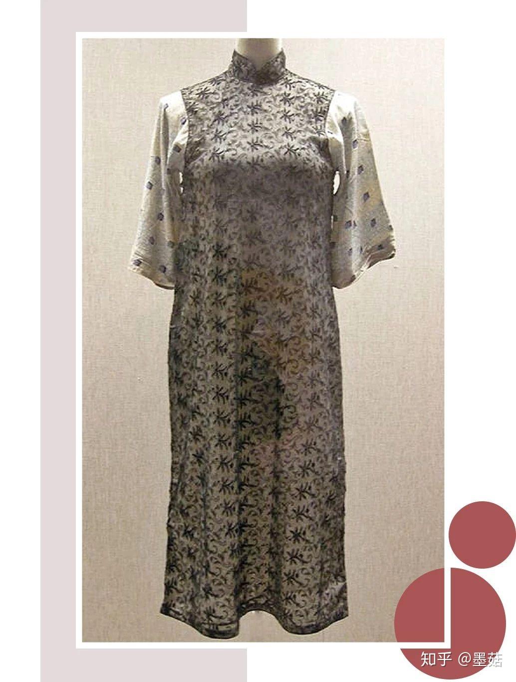 20世纪20年代中叶民国时期的旗袍可大致分为三个阶段与我们现在熟知的