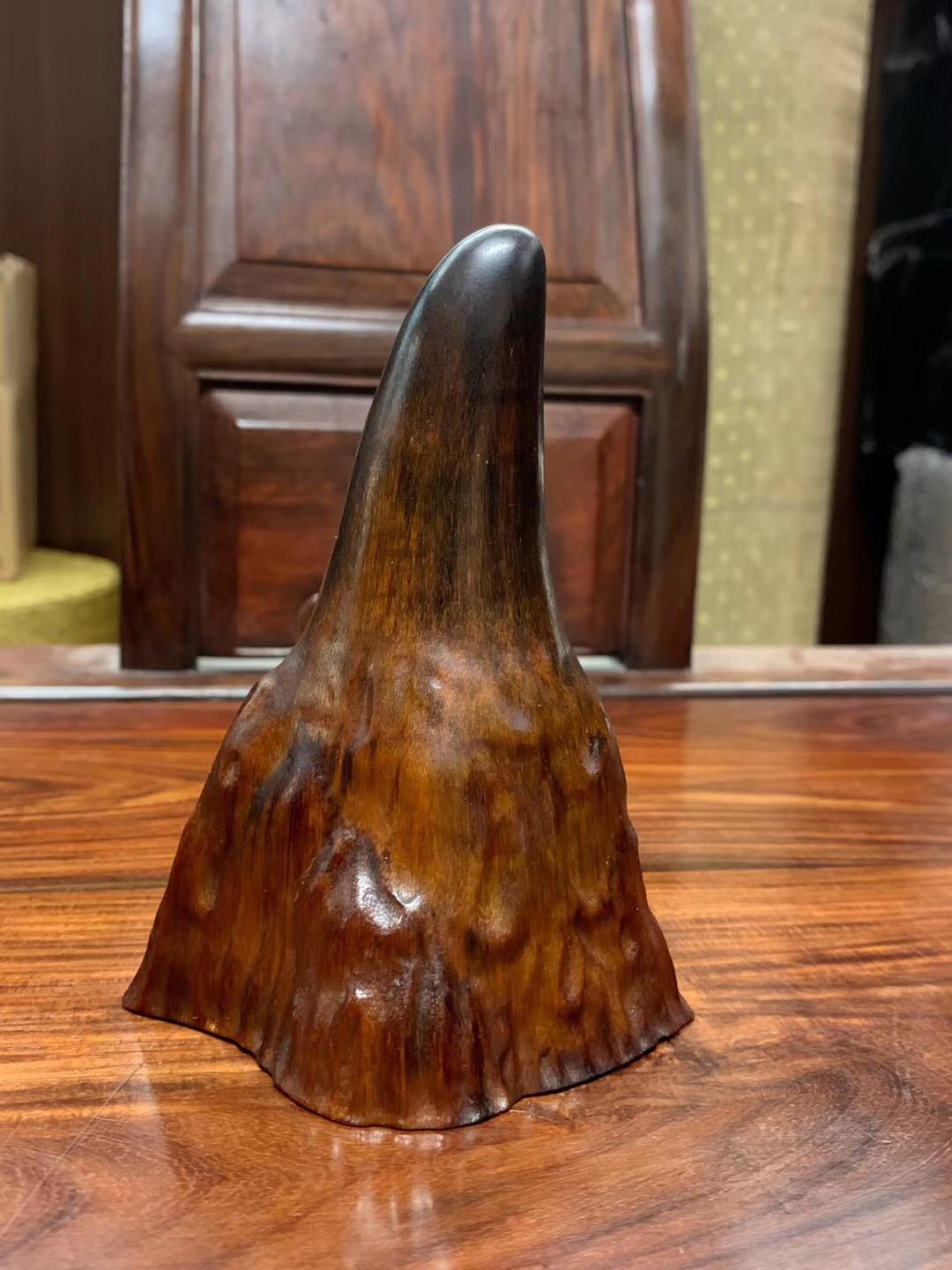 漠草收藏想欣赏更多真品合法角雕,了解真假鉴定技巧联系作者私人号:yu